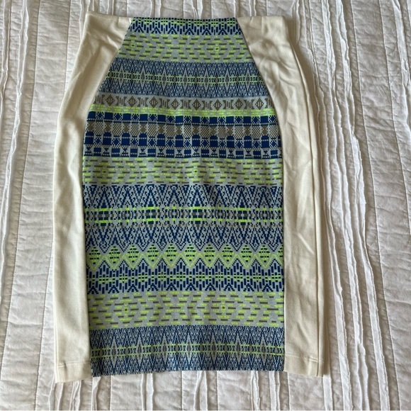 2/$30 Ella Moss Pencil Mini Above Knee Skirt with graphic print SZ XS - Picture 3 of 12